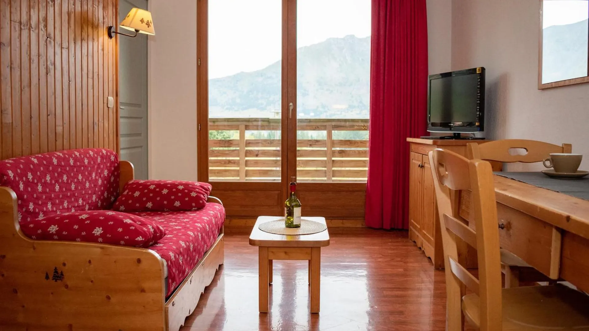 Appartement 2 Pieces Avec Balcon, 4 Pers, Animaux Admis, Parking - Fr-1-504-488 SuperDevoluy 0*,